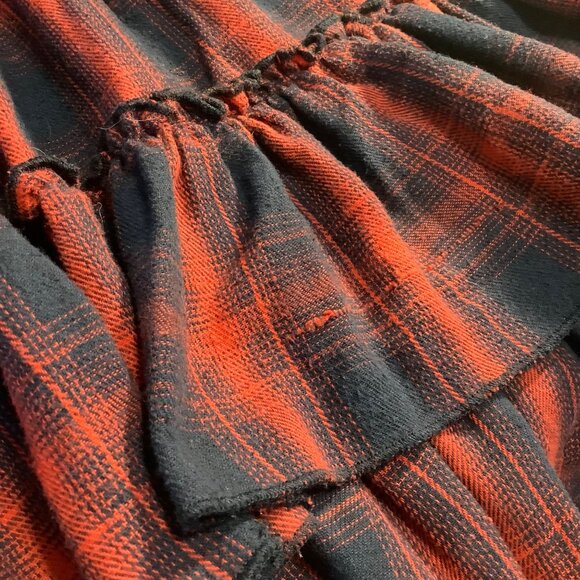 🍁 Susan Betro Plaid Bell Sleeve Blouse – Women’s 1X – Red/Blue Fall Vibes - Picture 9 of 12